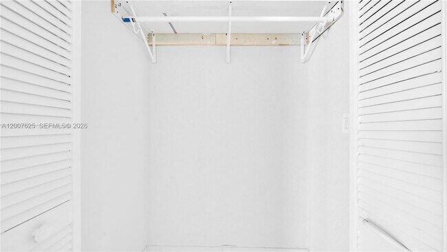 Building Photo - 1124 NW 100th Terrace