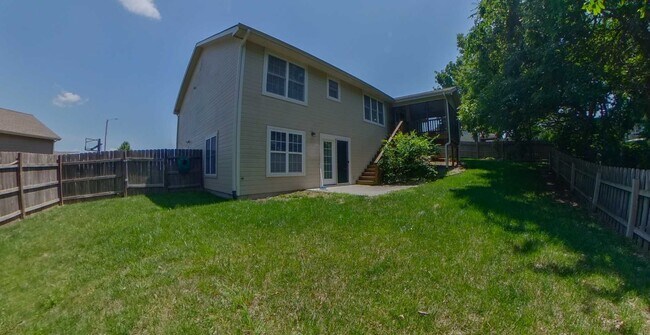 Building Photo - 3D Tour Available - Beautiful Home w/ Fully Finished Basement + Fenced-in Yard + Screened-in Deck...