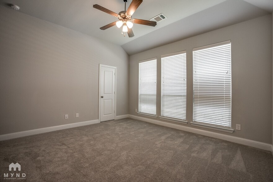 Building Photo - 101 Knight of Realm Blvd