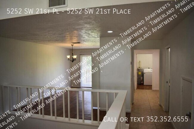 Building Photo - 5252 SW 21st Pl