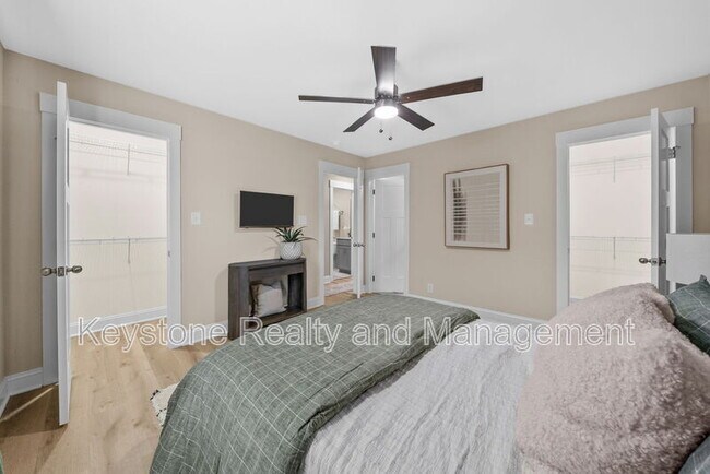 Building Photo - 302 Wisteria Ln
