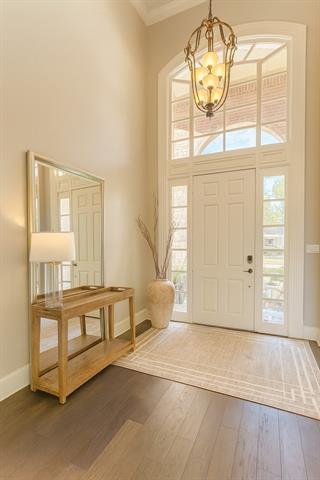 Building Photo - 111 Yale Dr