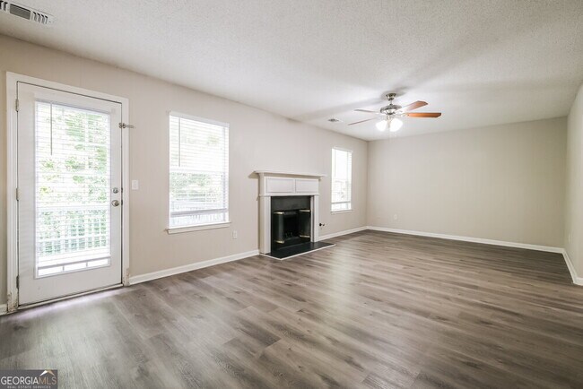 Building Photo - 4410 Reserve Hill Crossing