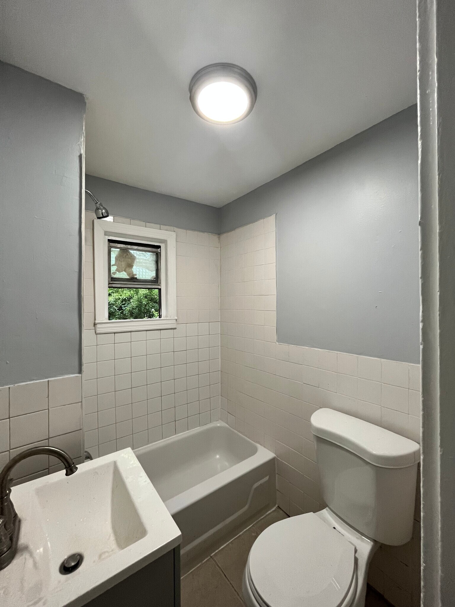 Building Photo - 77 2nd St