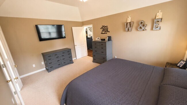 Building Photo - 11652 Belle Manor Dr