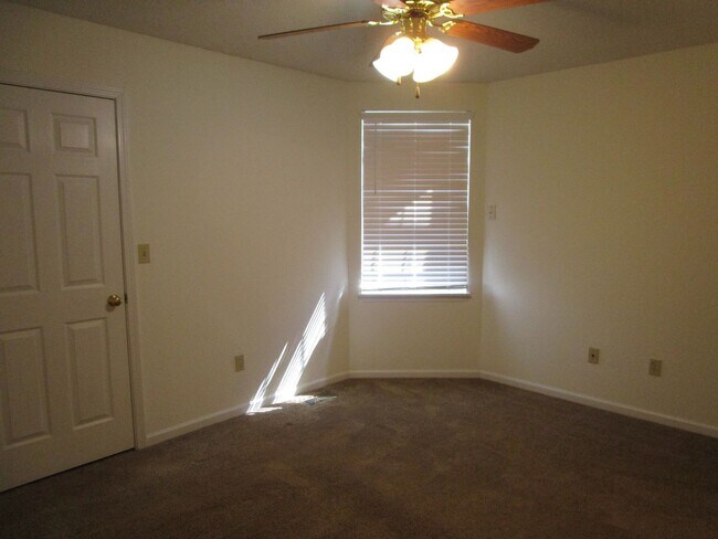 Building Photo - 4406-4408 Cheryl Ct.