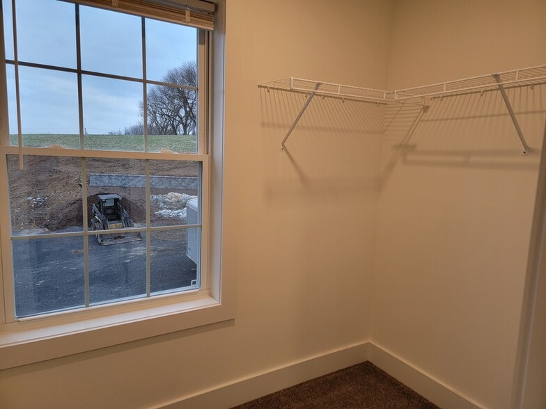 Building Photo - 14 Burk Ct