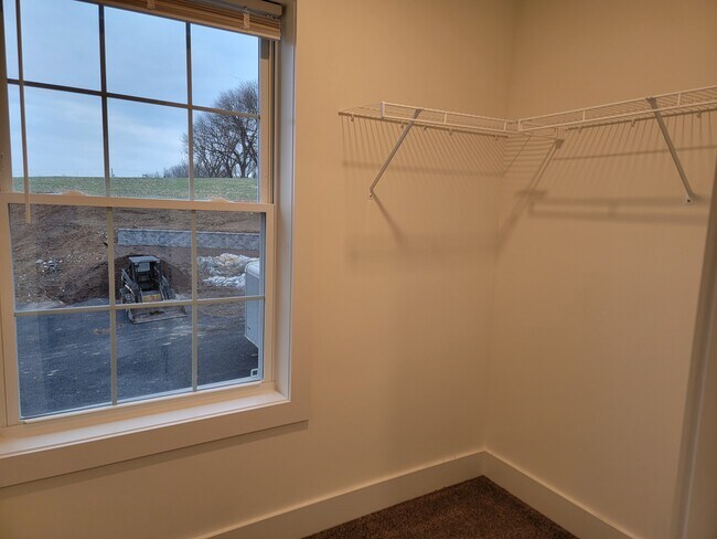 Building Photo - 14 Burk Ct