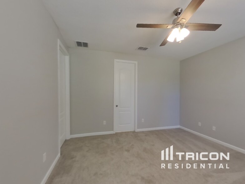 Building Photo - 3972 Ringneck Dr