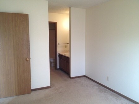 Building Photo - $1,195 | 2 Bedroom, 2 Bathroom Apartment | Dog Friendly* | Available for August 1st, 2026 Move In!