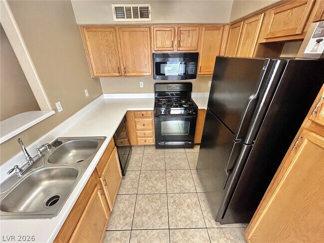 Building Photo - 3065 Casey Dr