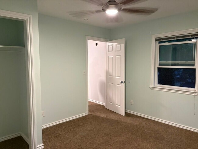 Building Photo - 174 S 600 E