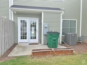 Building Photo - 803 Stonebriar St