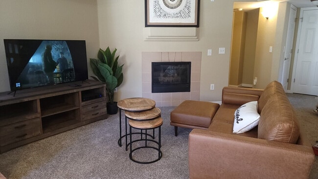Building Photo - 4681 Whimbrel Dr