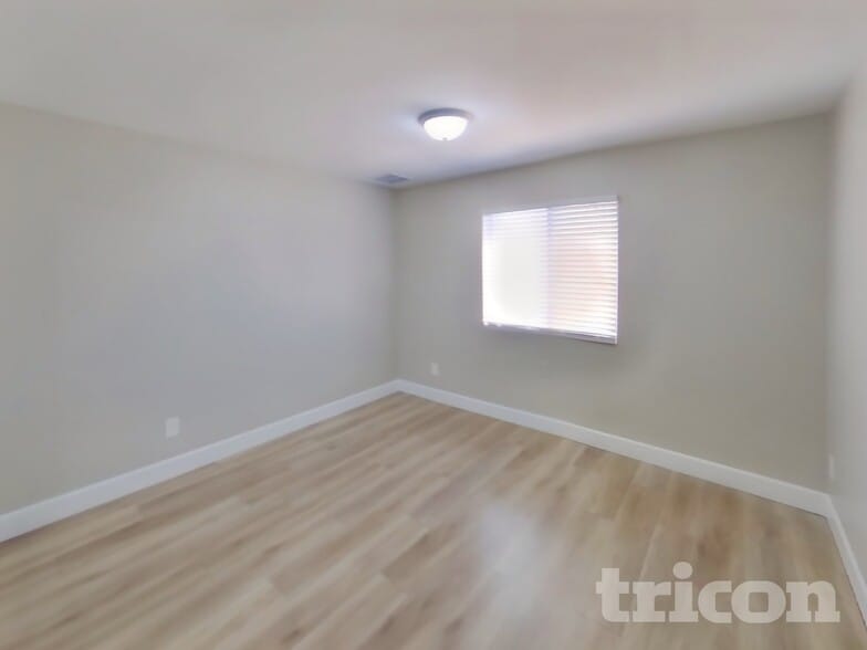 Building Photo - 2613 N 89th Dr