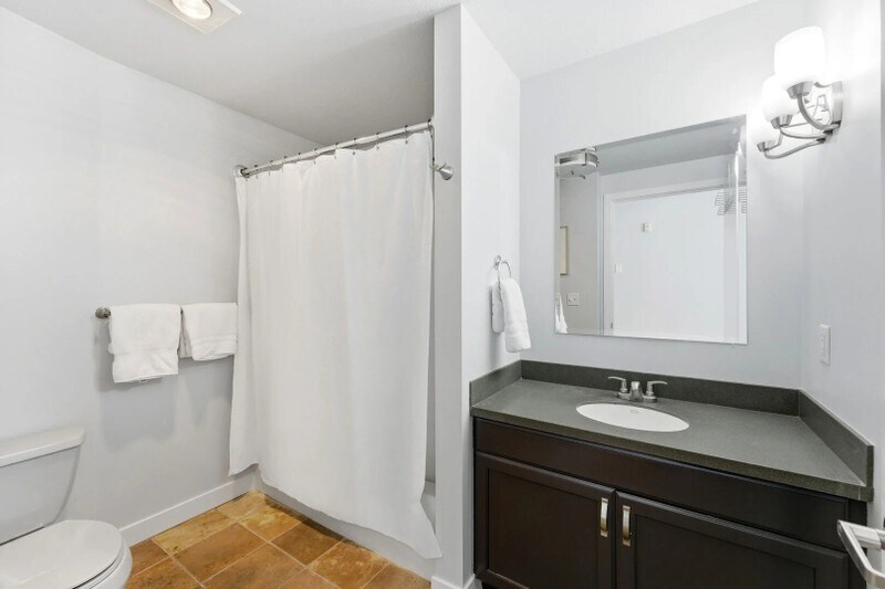 Building Photo - 758 W 100 S