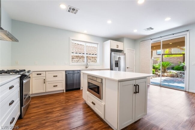 Building Photo - 3817 Honey Ridge Ct