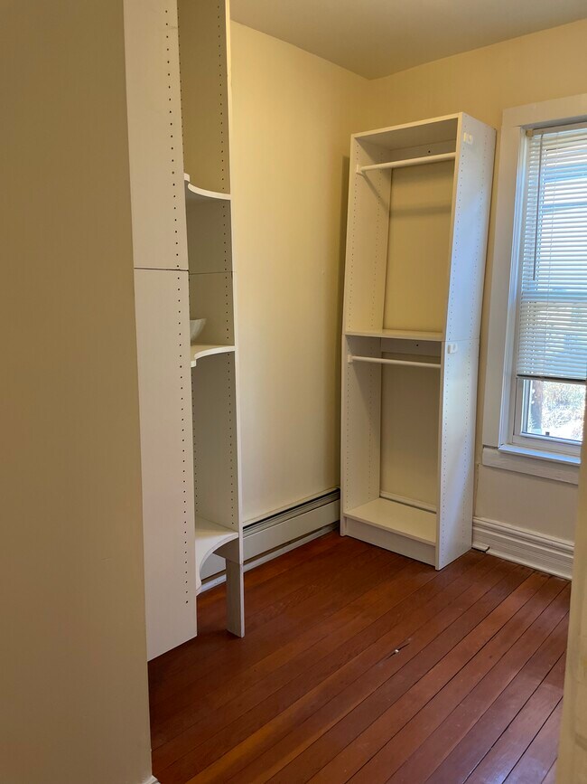 Building Photo - 5948 S Calumet Ave