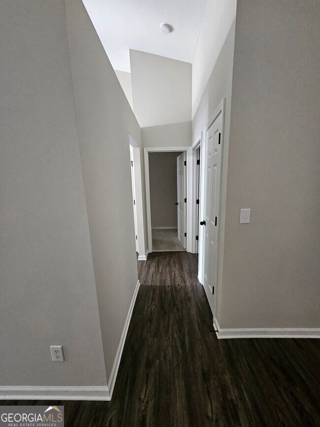 Building Photo - 844 Langley View Ct