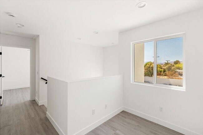 Building Photo - 66091 Cahuilla Ave