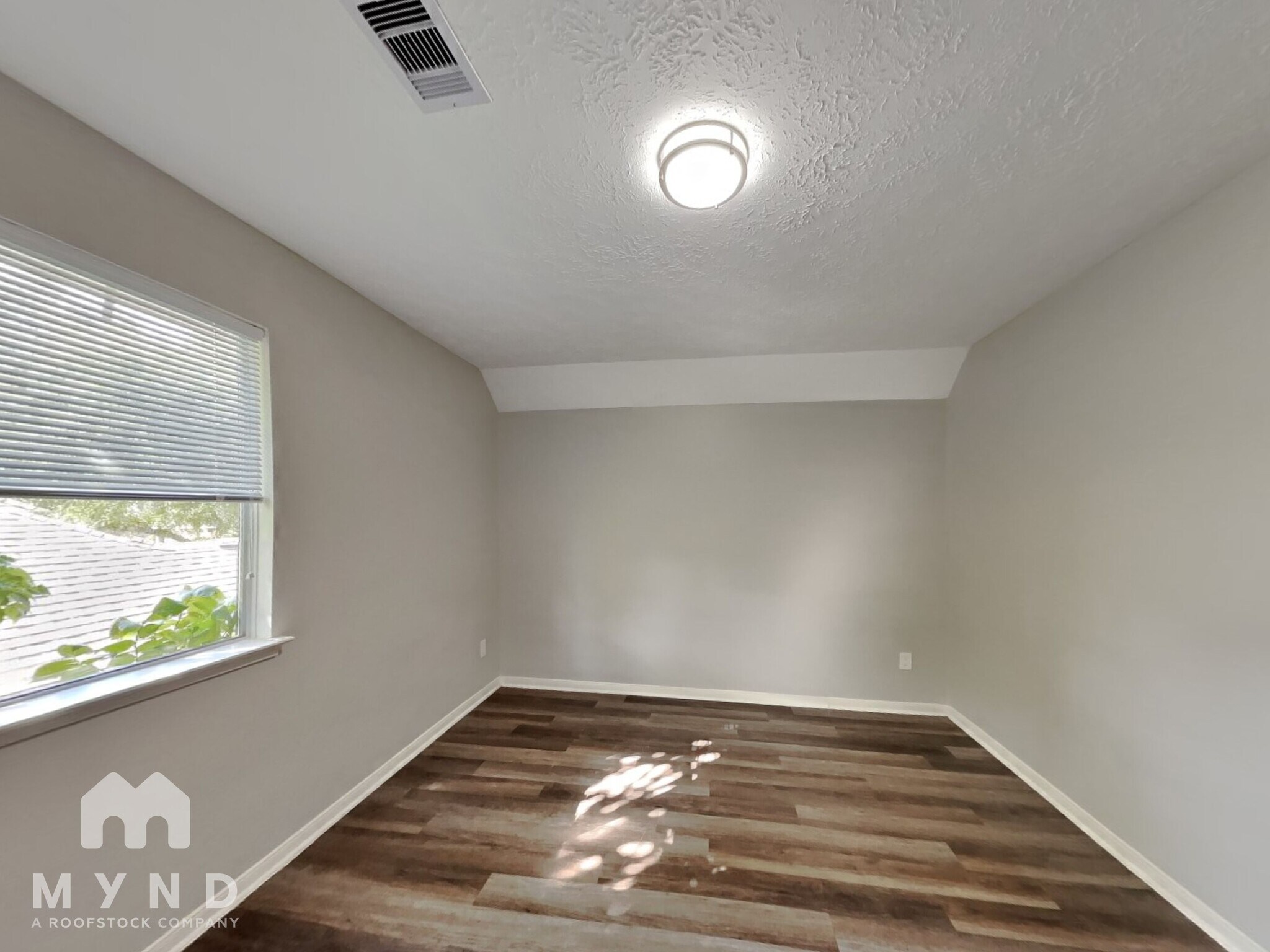 Building Photo - 22514 Willow Branch Ln