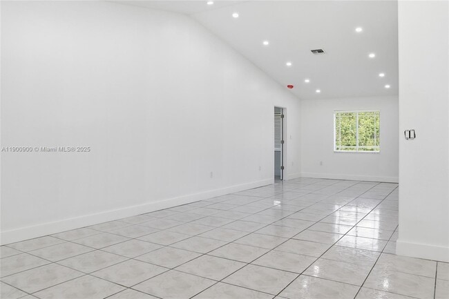 Building Photo - 19851 SW 79th Ave