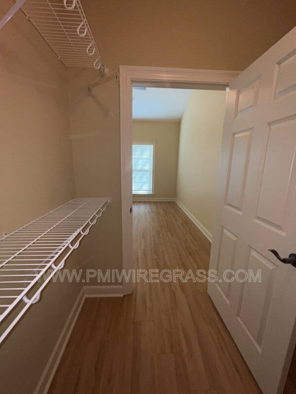 Building Photo - 306 Hidden Creek Cir