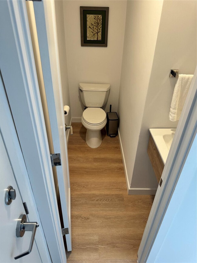 Building Photo - 2020 Coral Reef Dr