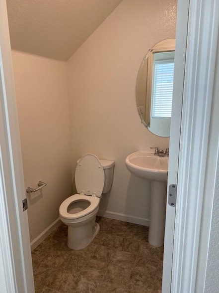 Building Photo - 3842 Bridgemeadow Way