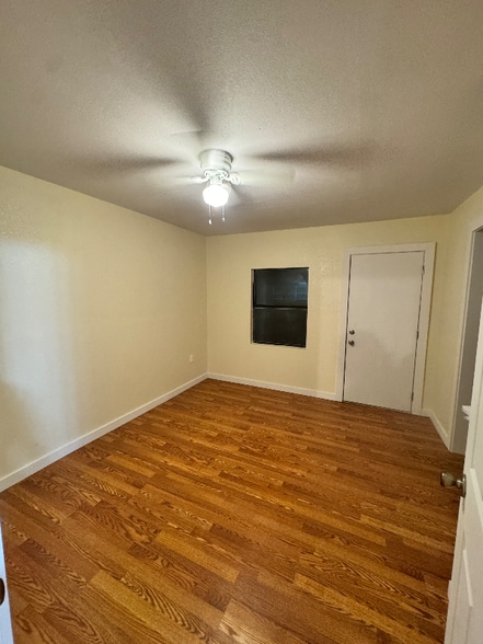 Building Photo - 503 N Pearl St