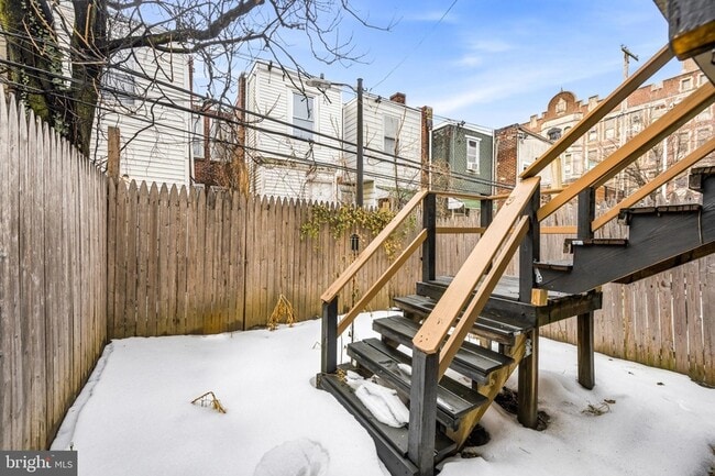 Building Photo - 268 W Duncannon Ave