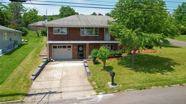 Building Photo - 409 Milan Ave