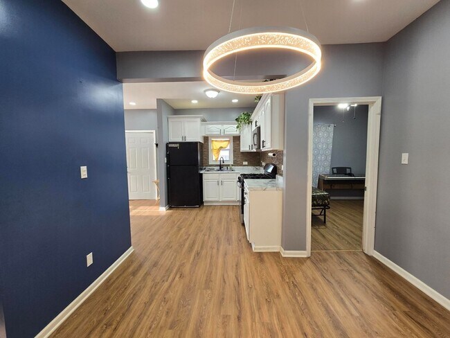 Building Photo - 1047 Ralston St