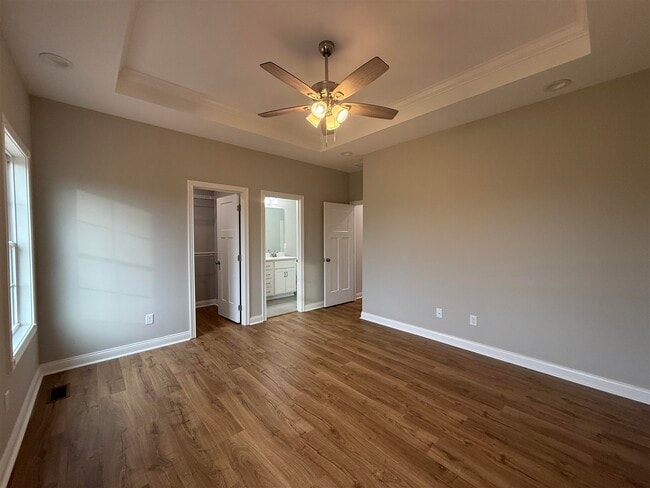 Building Photo - 5404 Peony Dr