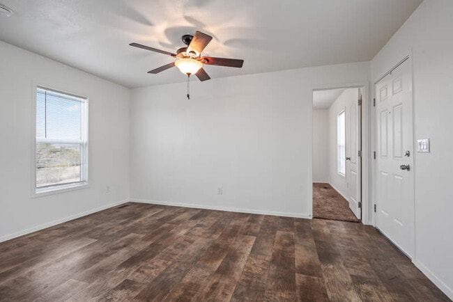 Building Photo - 5505 N Shannon Rd