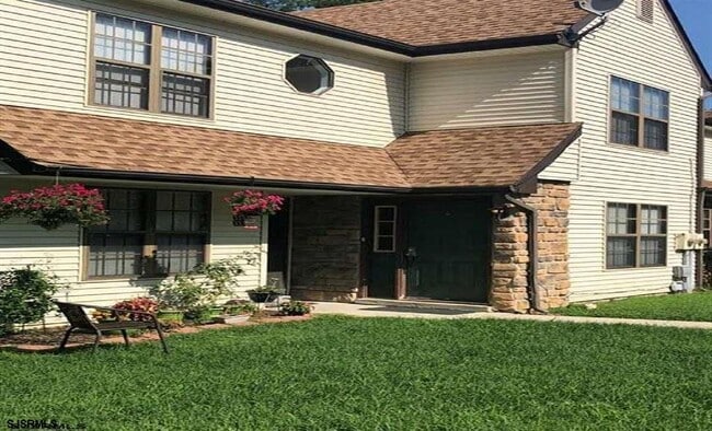 Primary Photo - 3214 Juniper Ct