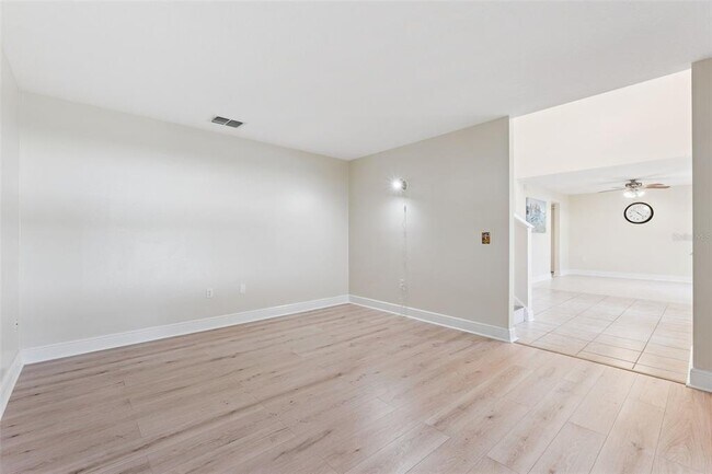 Building Photo - 2907 Holly Berry Ct