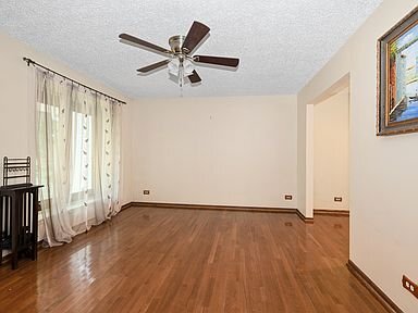 Building Photo - 16203 Fox Ct