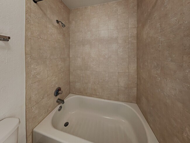 Building Photo - 2529 Caper Ln