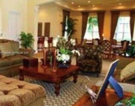 Building Photo - 1909 Hibiscus Ln