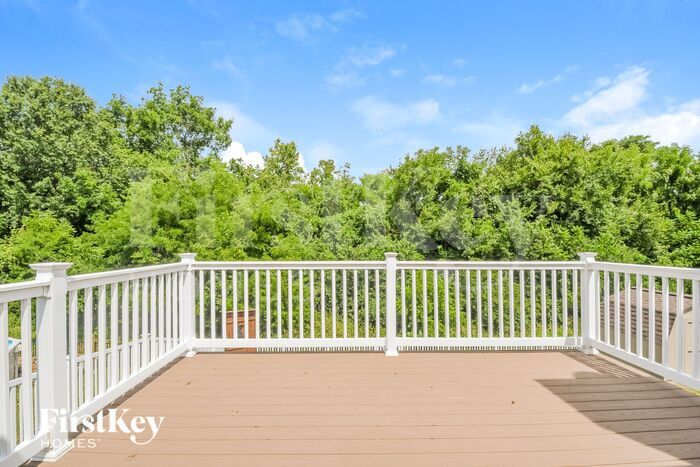 Building Photo - 3017 Valley Oaks Dr
