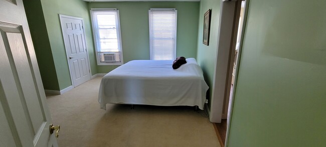 Fully adjustable bed in 2nd Bedroom - 2451 Riverside Dr