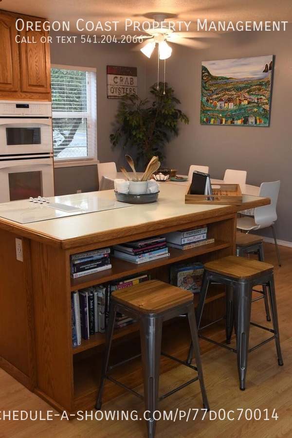 Building Photo - 2bed/2bath home on the river and close to ...