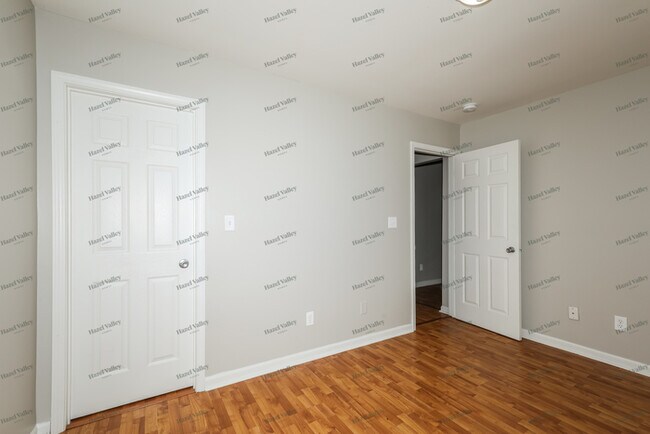 Building Photo - 6091 Parrington Dr