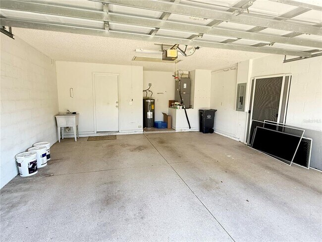 Building Photo - 2217 Brookfield Greens Cir
