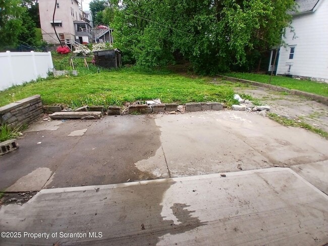 Building Photo - 1729 Church Ave