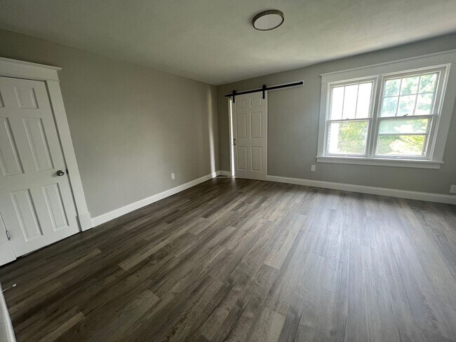 Building Photo - 3826 Avondale Ave