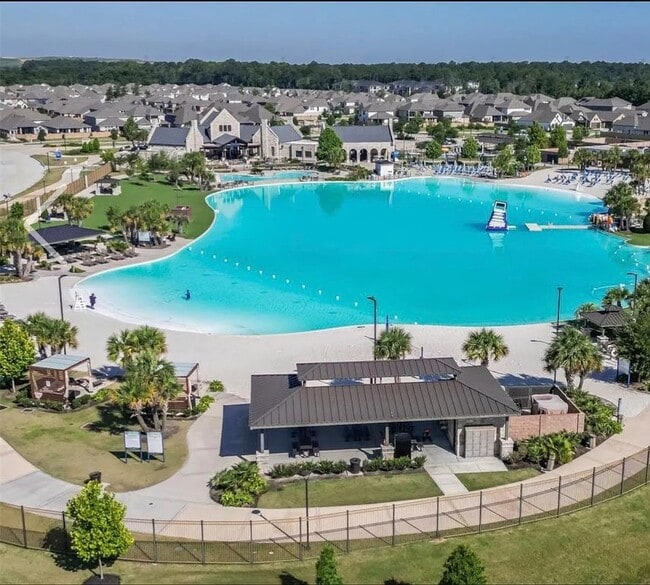 Building Photo - 15419 Royce Holly Dr