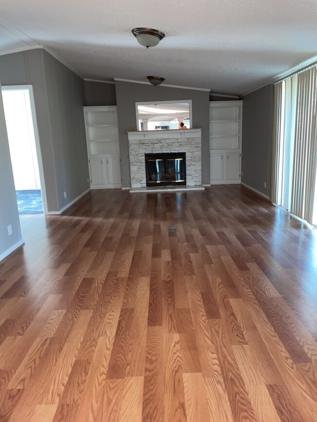 Building Photo - Very Nice Piedmont Mobile Home