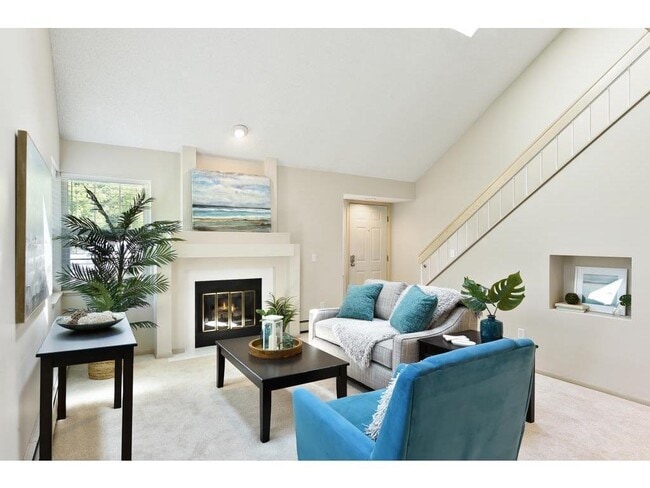 Building Photo - 1815 Terraceview Ln N